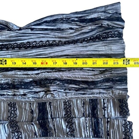 3 for $15 Chico's Metallic Silver Black Embellishments Open Front Jacket M - Picture 8 of 8